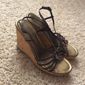 Banana Republic brown leather wedge sandals